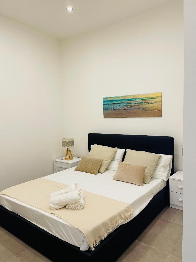 Apartament On The Sea And With Swimming Pool Таормина Экстерьер фото